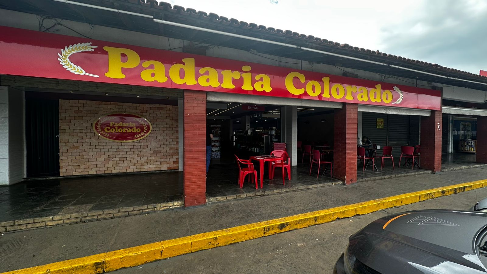 Fachada Posto Colorado